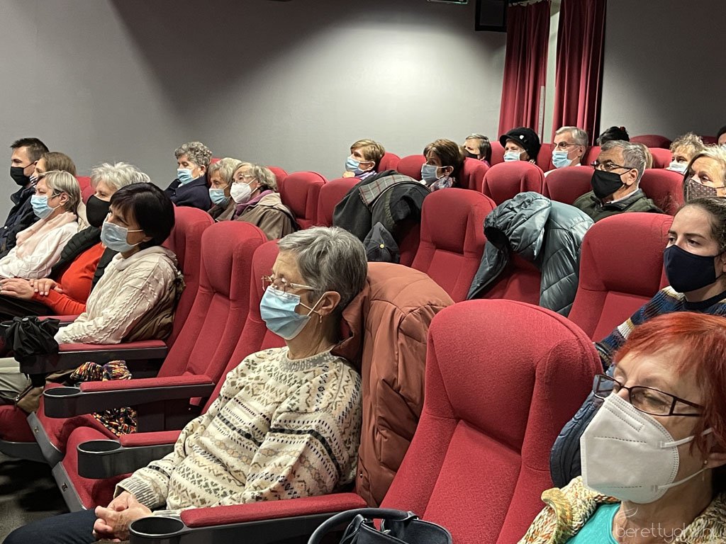 Betlehemi szárnyas oltárt nyitottunk 11